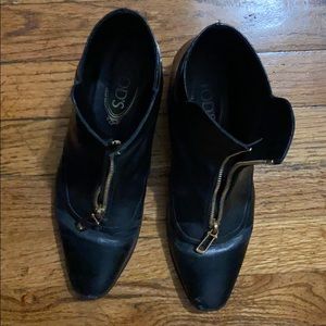 Pre loved Tods Booties size 38